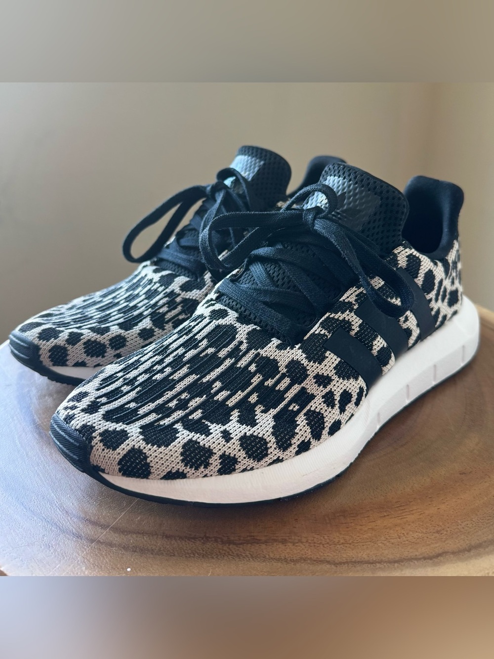 adidas Women's Swift Run 'Leopard Print'  Black Running Shoes Size 6.5 BD7962